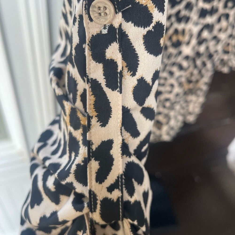 Doe & Rae Leopard Top - Picture 5 of 8